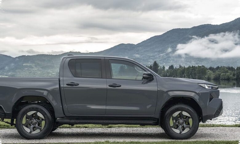 Hilux BEV Bawa Tenaga 193 Hp, Pikap Listrik Toyota Ini Tetap Siap ke Medan Berat