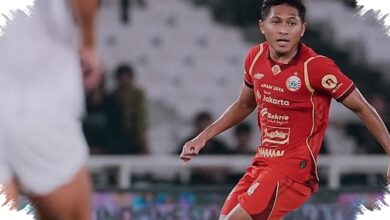 Fajar Fathurrahman Tak Hanya Bersinar di Persija, Ia Juga Lulus Sarjana dan Diganjar Kampus