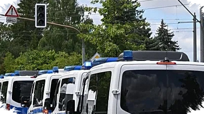 AfD Tetap Melantik Pimpinan Baru Saat 20.000 Orang Mengepung Kongres di Erfurt