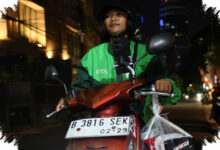 Potongan Grab-Gojek 8% Mulai Berlaku, Penghasilan Driver Ternyata Tak Banyak Bergeser