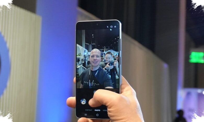 Galaxy S27 Pro dan Ultra Bawa Kamera Selfie 16MP, Privasi Layar Tak Lagi Eksklusif