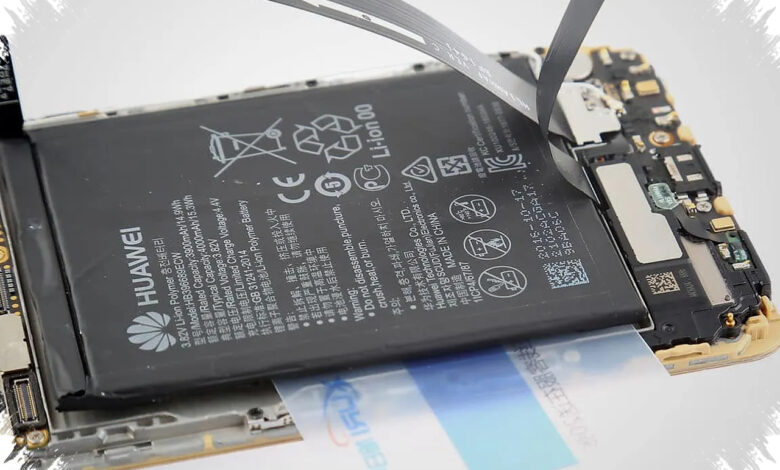 Di Balik Baterai Smartphone, Proses iFixit Ini Ungkap Risiko yang Tak Terlihat