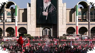 Di Pemakaman Khamenei, Seruan Kematian Trump Menggema di Tengah Lautan Pelayat