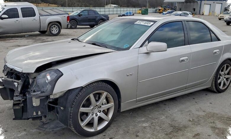 Cadillac CTS Ini Masih Bisa Jalan, Tapi Coretan Mantan Bikin Nasibnya Nyaris Tragis