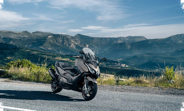 AK 550 Premium 2026 Bikin Yamaha TMAX Terlihat Mahal, Fiturnya Justru Lebih Berani