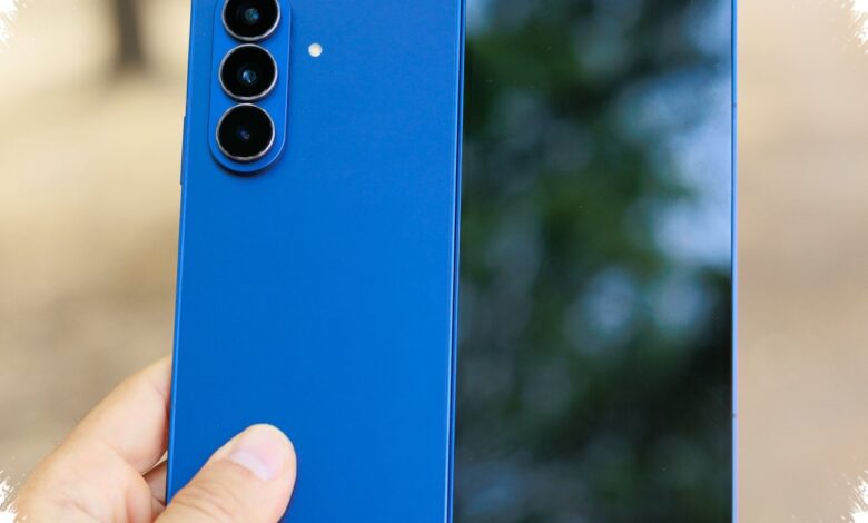 Galaxy Z Fold 8 Reguler Disebut Berubah Total, Kamera Malah Berkurang