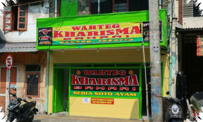 Bukan Karena Mewah, Warteg Kharisma Bahari Menang Berkat Sistem Bisnis yang Rapi
