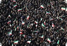 Jutaan Pelayat Padati Najaf dan Karbala, Iring-iringan Pemakaman Ali Khamenei Membesar