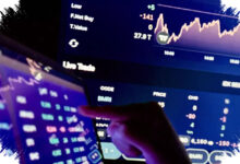 Rupiah Tembus Rp 18.000, IHSG Juga Terseret ke Zona Merah