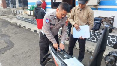Petugas Samsat Datangi Rumah Pemilik Kendaraan, Ternyata Bukan untuk Menindak