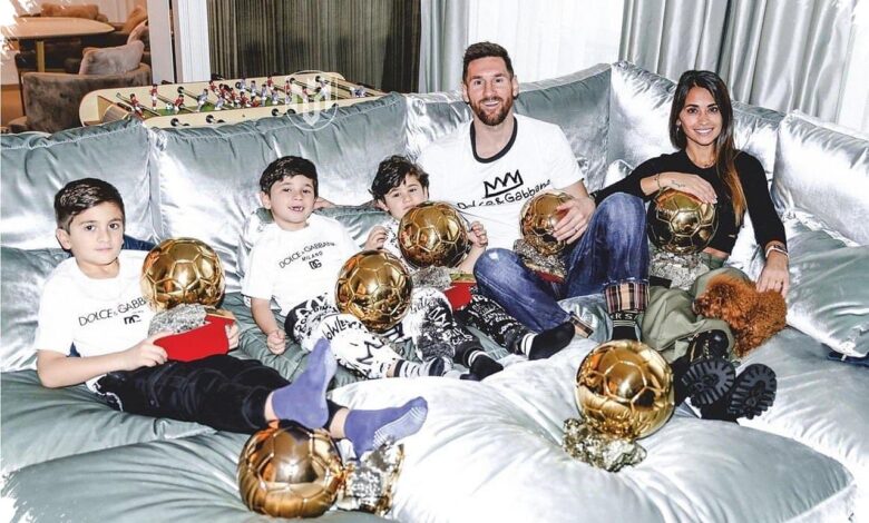 Potret Mesra Messi Bersama Keluarga, dari Cinta Masa Kecil hingga Tahun Baru