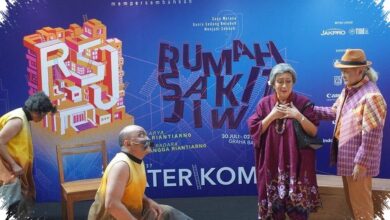 Rumah Sakit Jiwa Kembali ke Panggung, Teater Koma Hadirkan Tafsir Baru yang Lebih Menggigit