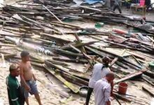 Ombak 3 Meter Merobohkan Tiga Rumah di Pesisir Balikpapan dalam Hitungan Menit