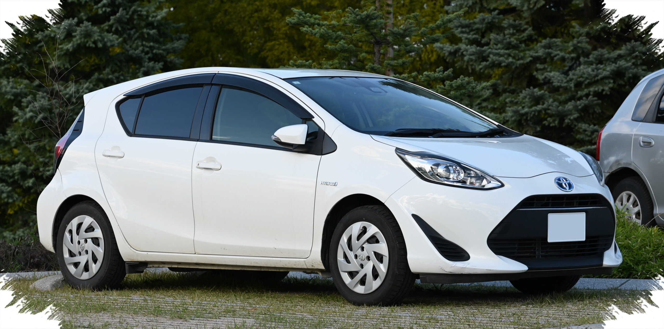 Toyota Aqua GR Sport Hadir dengan Wajah Camry dan Prius, Tapi Tetap Hatchback