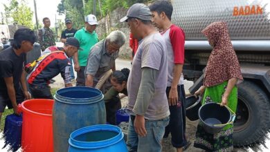 400 Keluarga di Sukabumi Kekurangan Air, BPBD Turunkan 10 Ribu Liter Bantuan