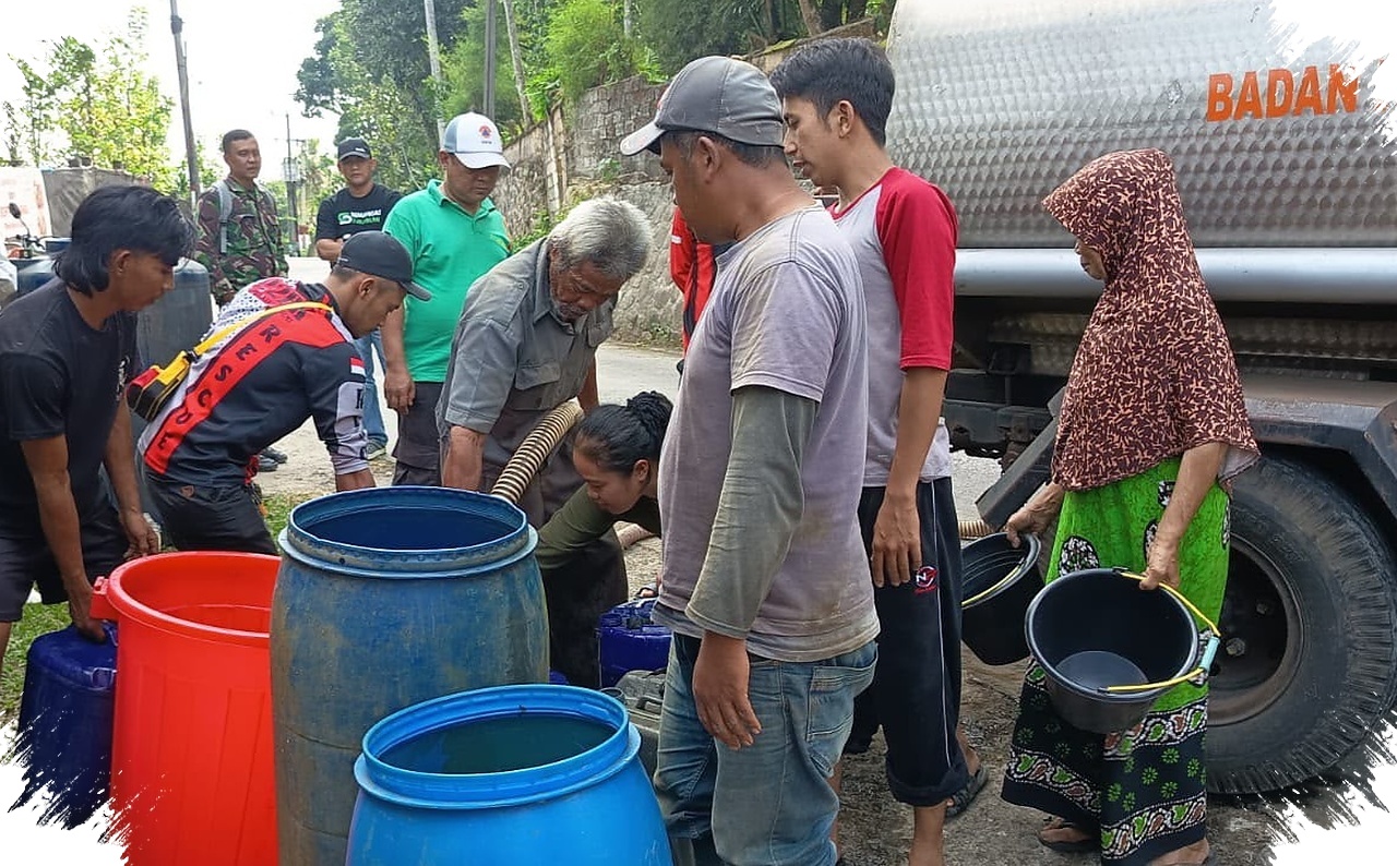 400 Keluarga di Sukabumi Kekurangan Air, BPBD Turunkan 10 Ribu Liter Bantuan