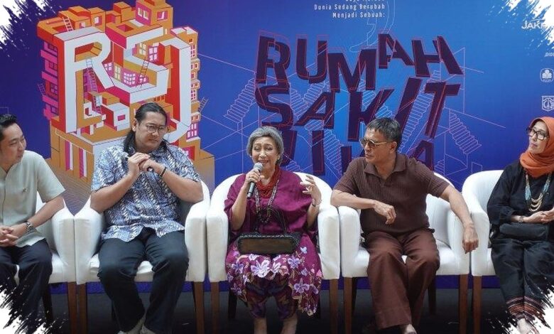 Ratna Riantiarno Lepas Tafsir Lama, Rumah Sakit Jiwa Hadir dengan Pembacaan Baru