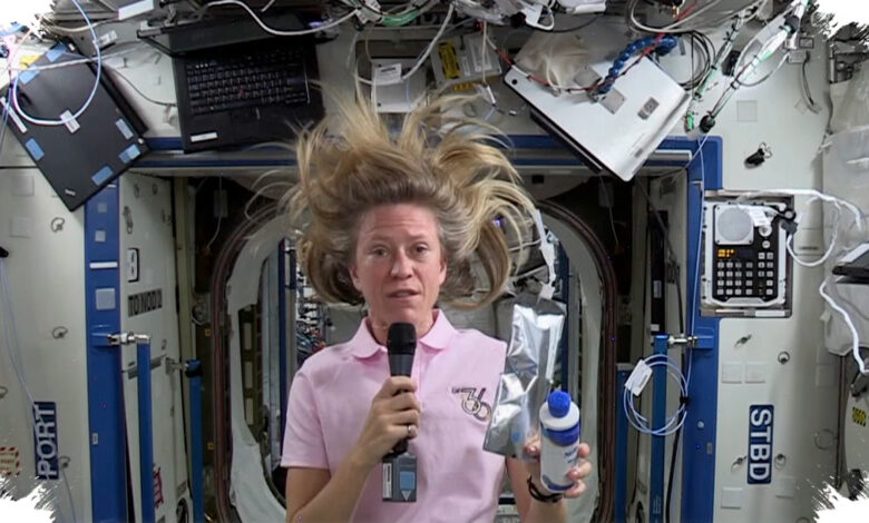 Keramas di ISS Hanya Pakai 250 ml Air, Begini Cara Astronaut Menjaganya Tetap Bersih