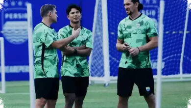 Jupe Naik ke Bangku Pelatih Persib, Tugas Baru yang Tak Banyak Diberi Legenda