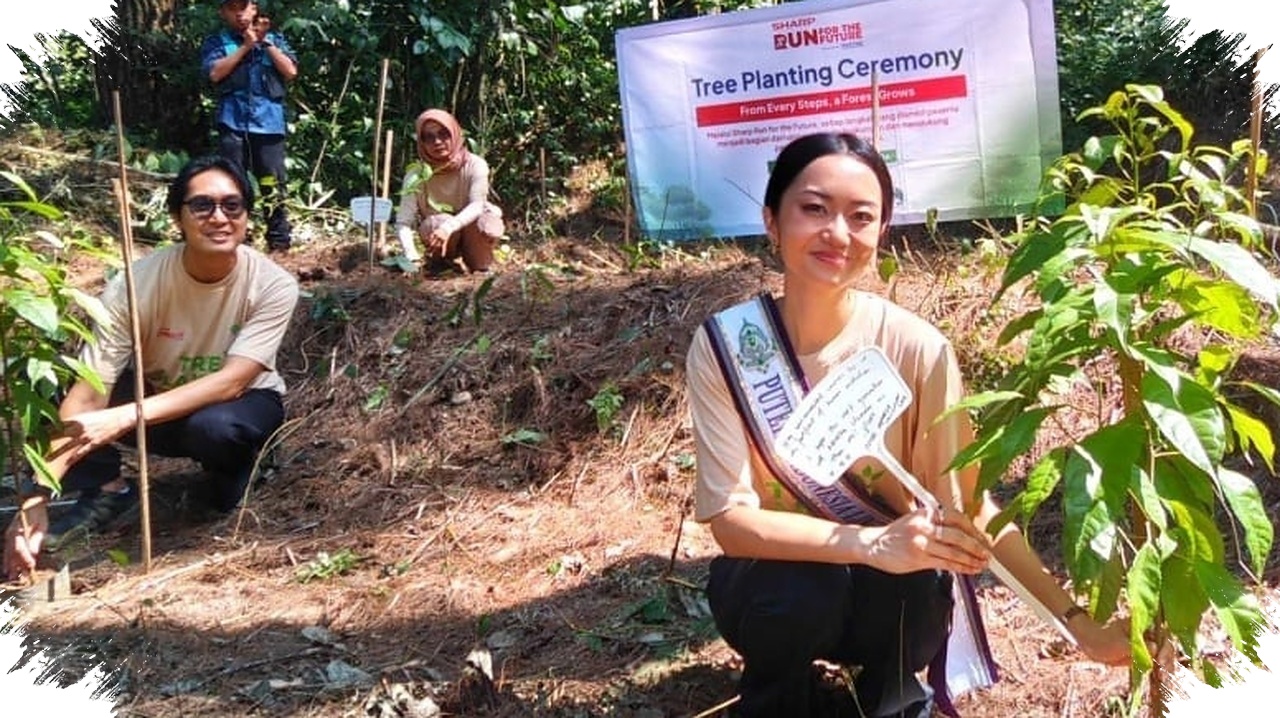 Sharp Ubah Langkah Pelari Jadi 600 Pohon, Restorasi Ini Menyentuh Habitat Elang Jawa