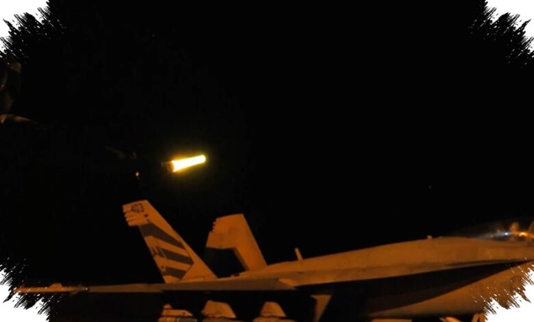 Selat Hormuz Kian Rawan, AS Luncurkan Tiga Gelombang Serangan ke Iran