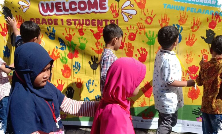 MPLS di SD Wirosaban Fokus ke-Jogjaan, Anak Baru Langsung Diajak Salim dan Ngaji
