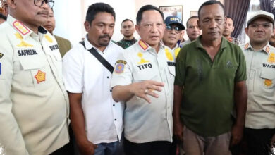 Barber Dipanggil ke Labschool Kebayoran, Rambut Siswa Baru Langsung Dirapikan