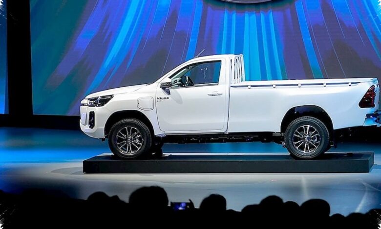 Hilux Battery EV Andalkan Tenaga Listrik, Tetap Siap Hadapi Medan Berat