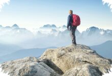 5 Manfaat Naik Gunung yang Sering Dianggap Cuma Healing, Padahal Lebih Dari Itu