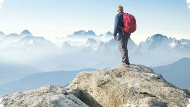5 Manfaat Naik Gunung yang Sering Dianggap Cuma Healing, Padahal Lebih Dari Itu