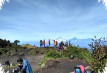 5 Trekking di Jawa yang Paling Memanjakan Mata, dari Ramah Pemula hingga Ekstrem