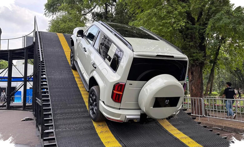 Monster Track BYD di Bandung Menarik Perhatian, Pengunjung Bisa Coba Langsung Dual Mode