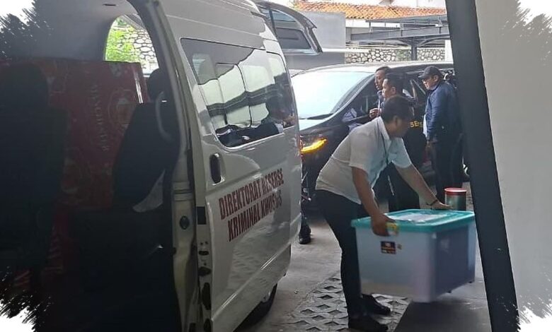 Dua Boks Barang Bukti Masuk ke Kejagung, Tiga Perkara Febrie Berlanjut