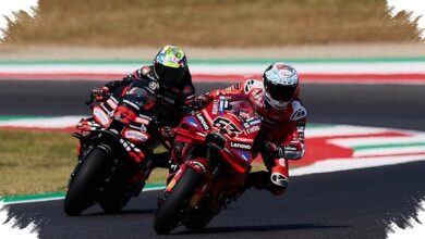 Bagnaia Masuk Aprilia pada 2027, Bezzecchi Siap Hadapi Rival di Garasi Sendiri