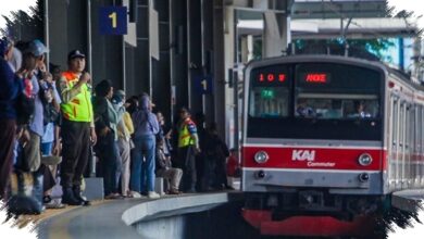 Keributan Pasutri di KRL Cikarang Berujung Diturunkan di Stasiun Bekasi Timur