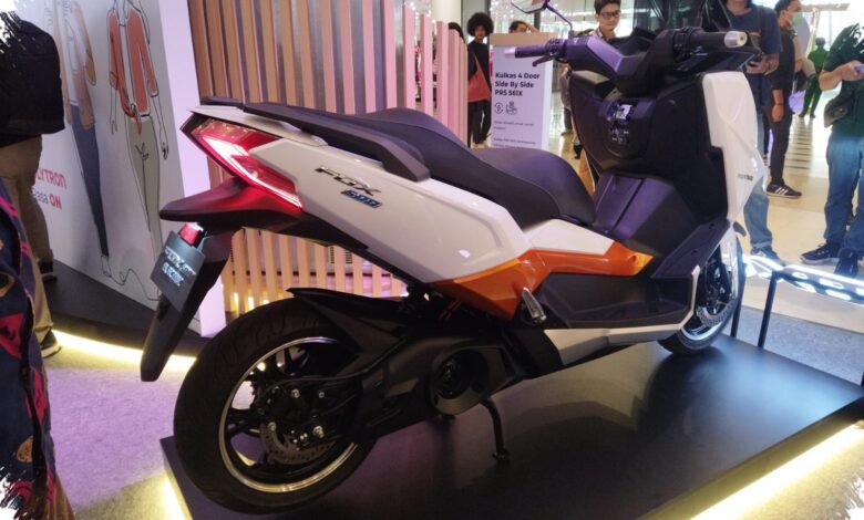 Suspensi Monoshock dan Ban Lebar, Modal FOX 500 Mengejar Kenyamanan Touring