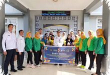 Kulit Apel dan Tempurung Kelapa Bawa Dua Siswa Bogor Raih Perak di Houston