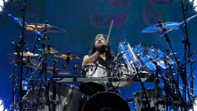Mike Mangini Tampil Tanpa Latihan, Godsmack Cepat Isi Kekosongan Drum