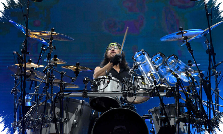 Mike Mangini Tampil Tanpa Latihan, Godsmack Cepat Isi Kekosongan Drum