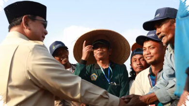 Prabowo Tekankan TNI dan Polri Harus Dekat dengan Rakyat, Kesejahteraan Jadi Dasar Pertahanan