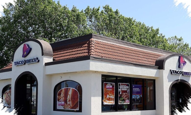 1.645 Orang Terinfeksi Parasit, Taco Bell Tarik Selada di 5 Negara Bagian AS