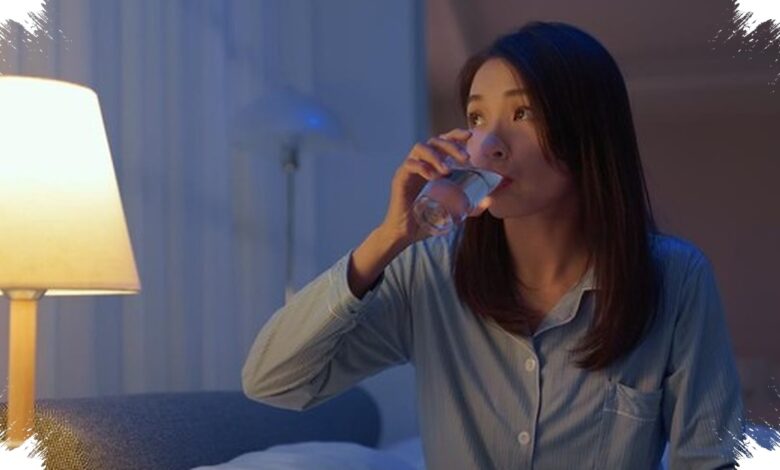 Minum Air Tengah Malam Tidak Merusak Ginjal, Tidur Justru Bisa Terganggu