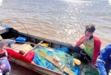 Perahu Terombang-Ambing 12 Mil Laut, Dua Nelayan Kuala Tungkal Ditemukan Selamat