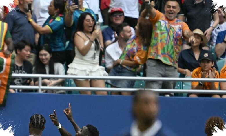 Bukayo Saka Cetak Hattrick, Inggris Selamat dari Kejaran Prancis dalam Drama 10 Gol