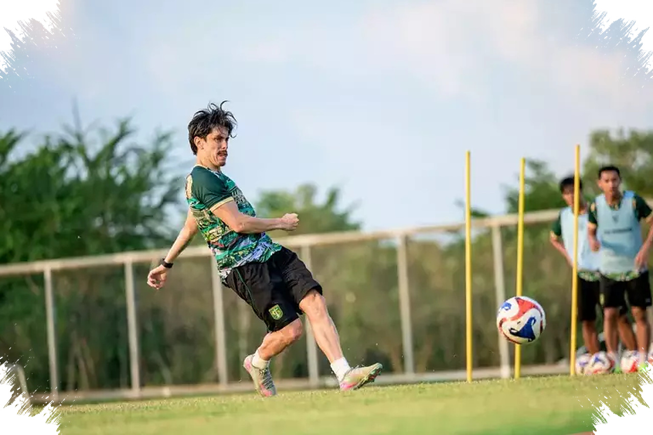 Rekrutan Baru Persebaya Hadapi PSIS, Rivera Tekankan Besarnya Atmosfer Bonek