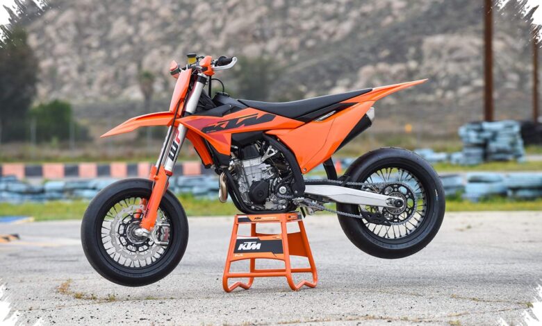 Ducati Desmo450 SM Bawa Desmodromic, KTM 450 SMR Andalkan Bobot Ringan