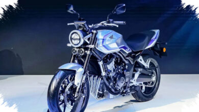 Honda CB400 Super Four Menjaga Suara Empat Silinder, Kini Dibantu E-Clutch