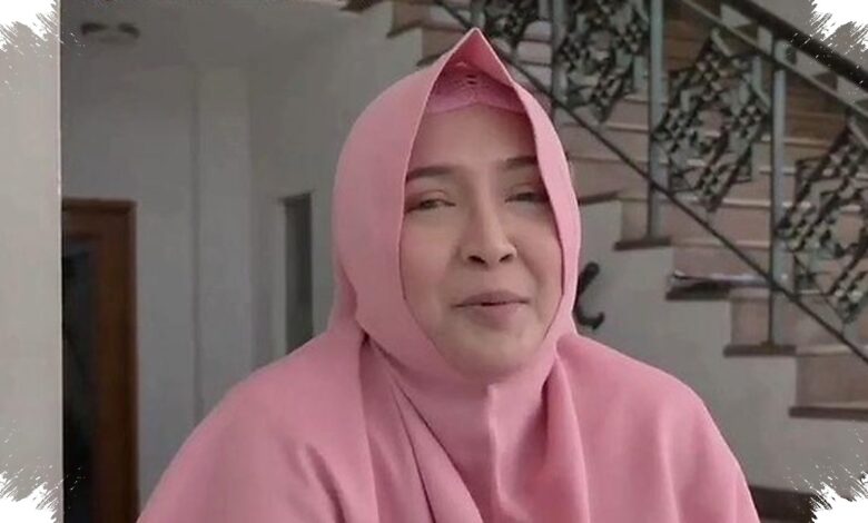 Dewi Irawan Hadapi Duka Beruntun, Tetap Mendampingi Ria dan Lukman Melawan Kanker