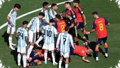 Emiliano Martinez Menahan Spanyol, Argentina Bertahan 10 Pemain di Final Piala Dunia 2026