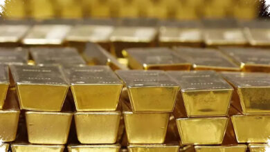 Emas Terancam Turun ke US$ 3.856, Inflasi AS dan Konflik Jadi Tekanan